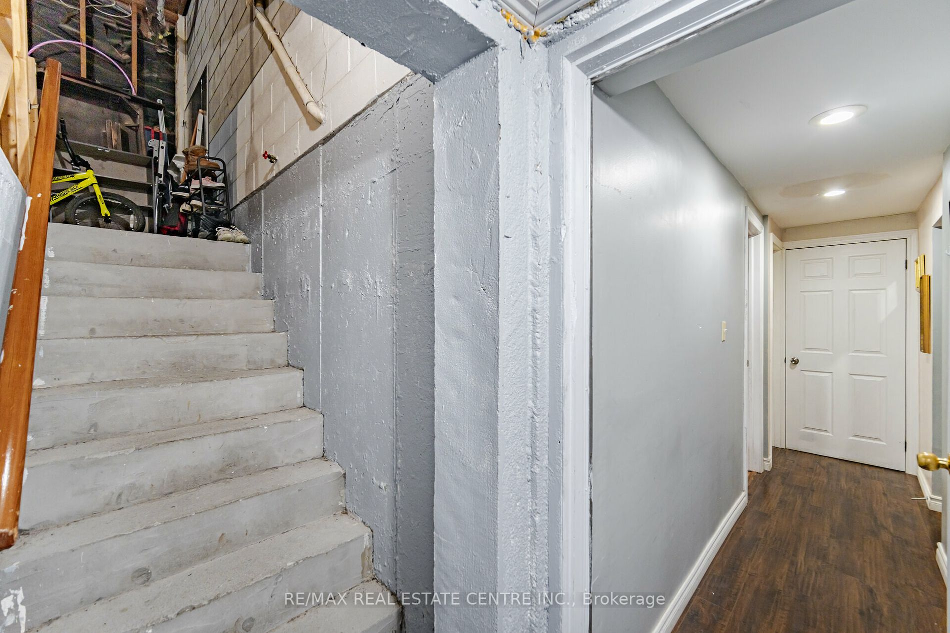 15 Stillwater Cres Property Photo 28