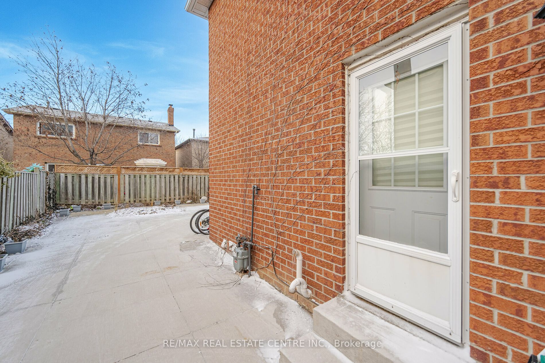 15 Stillwater Cres Property Photo 38