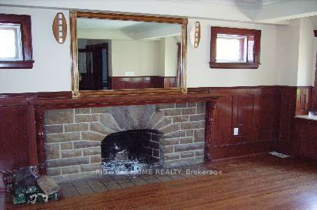 1 Sussex Dr Property Photo 13