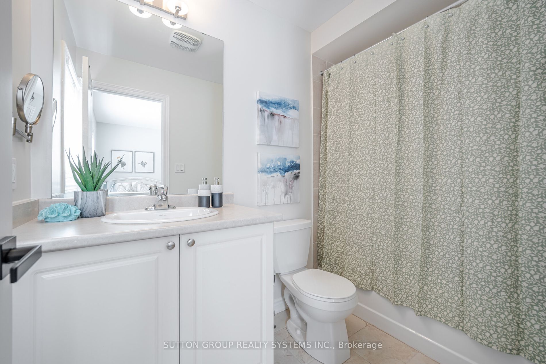 19 Portman St Property Photo 21