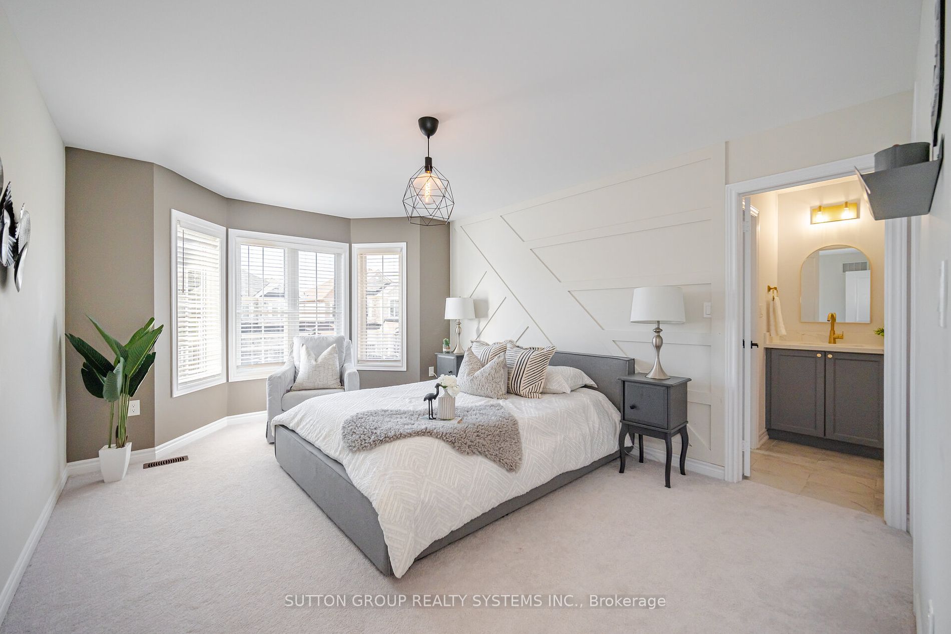 19 Portman St Property Photo 22