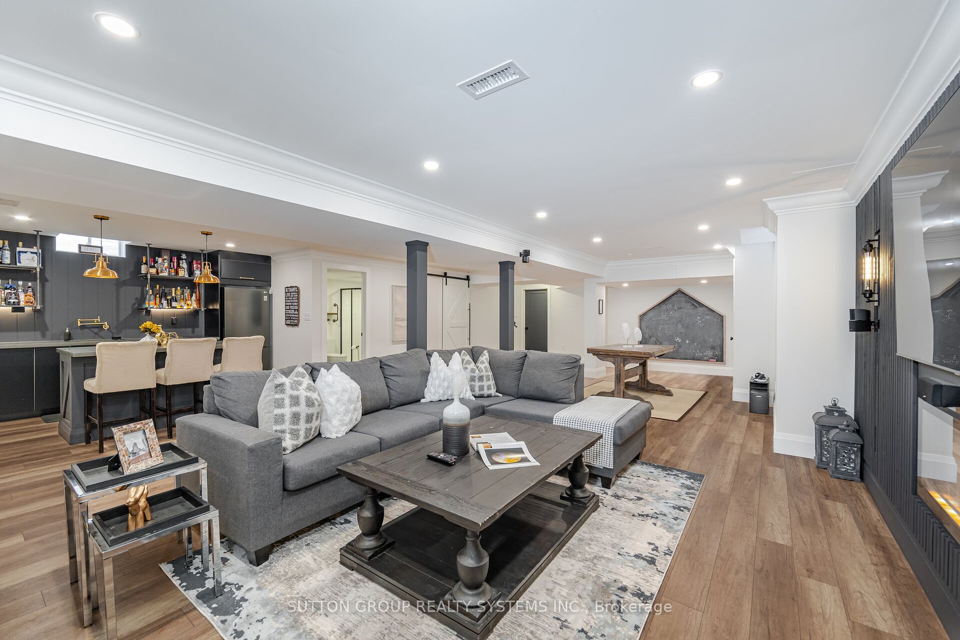 19 Portman St Property Photo 32