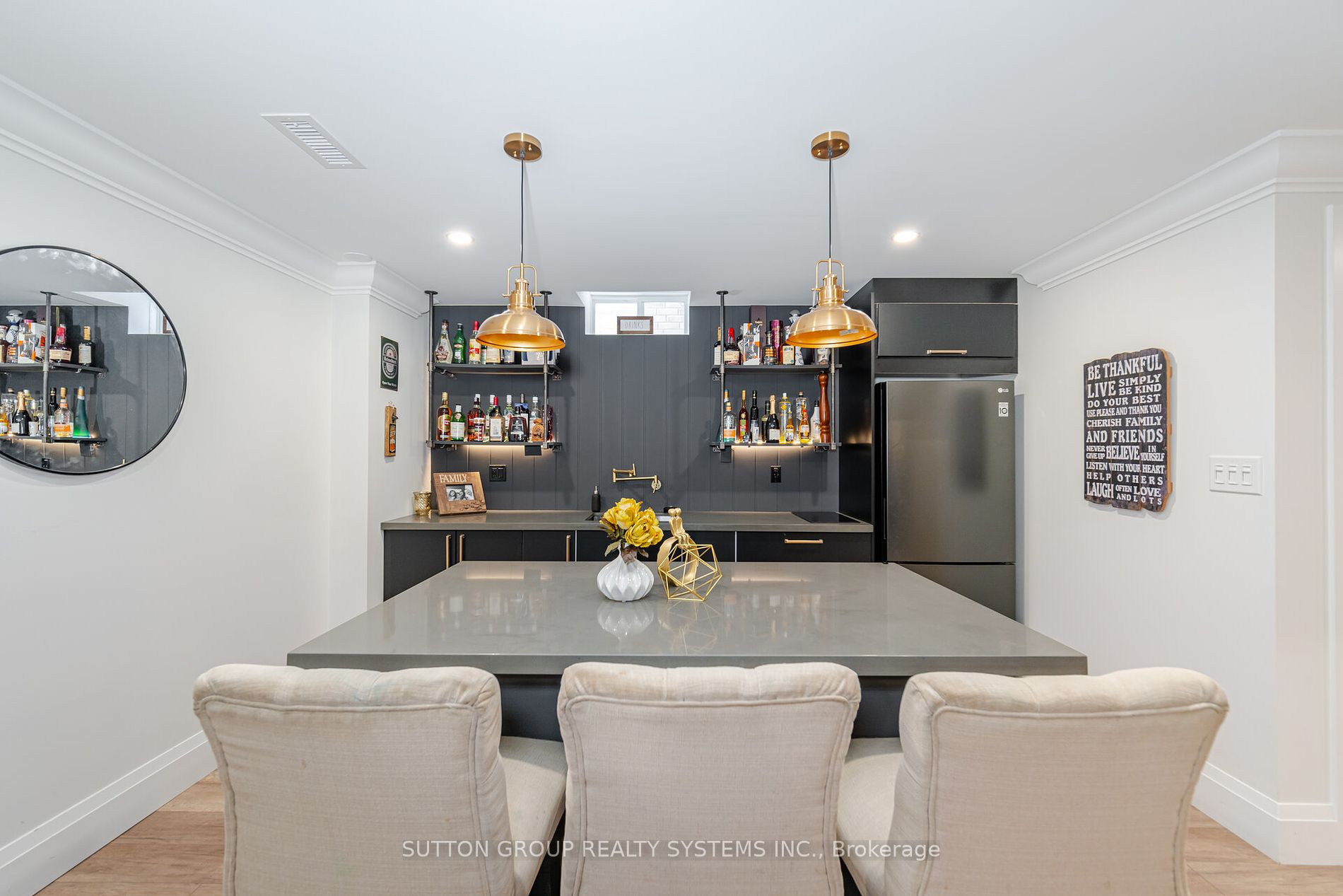 19 Portman St Property Photo 35