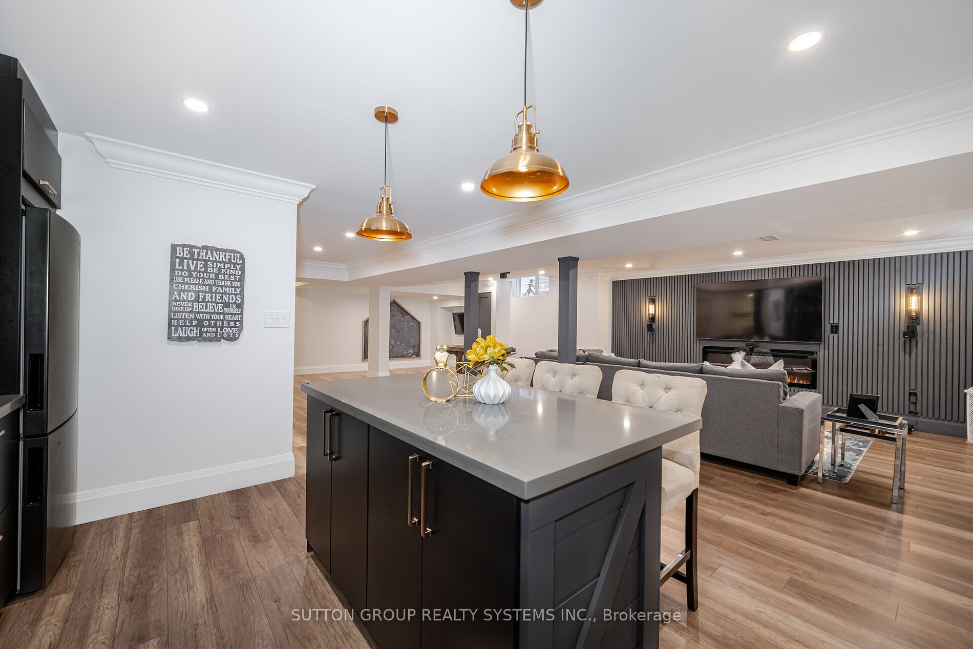 19 Portman St Property Photo 37