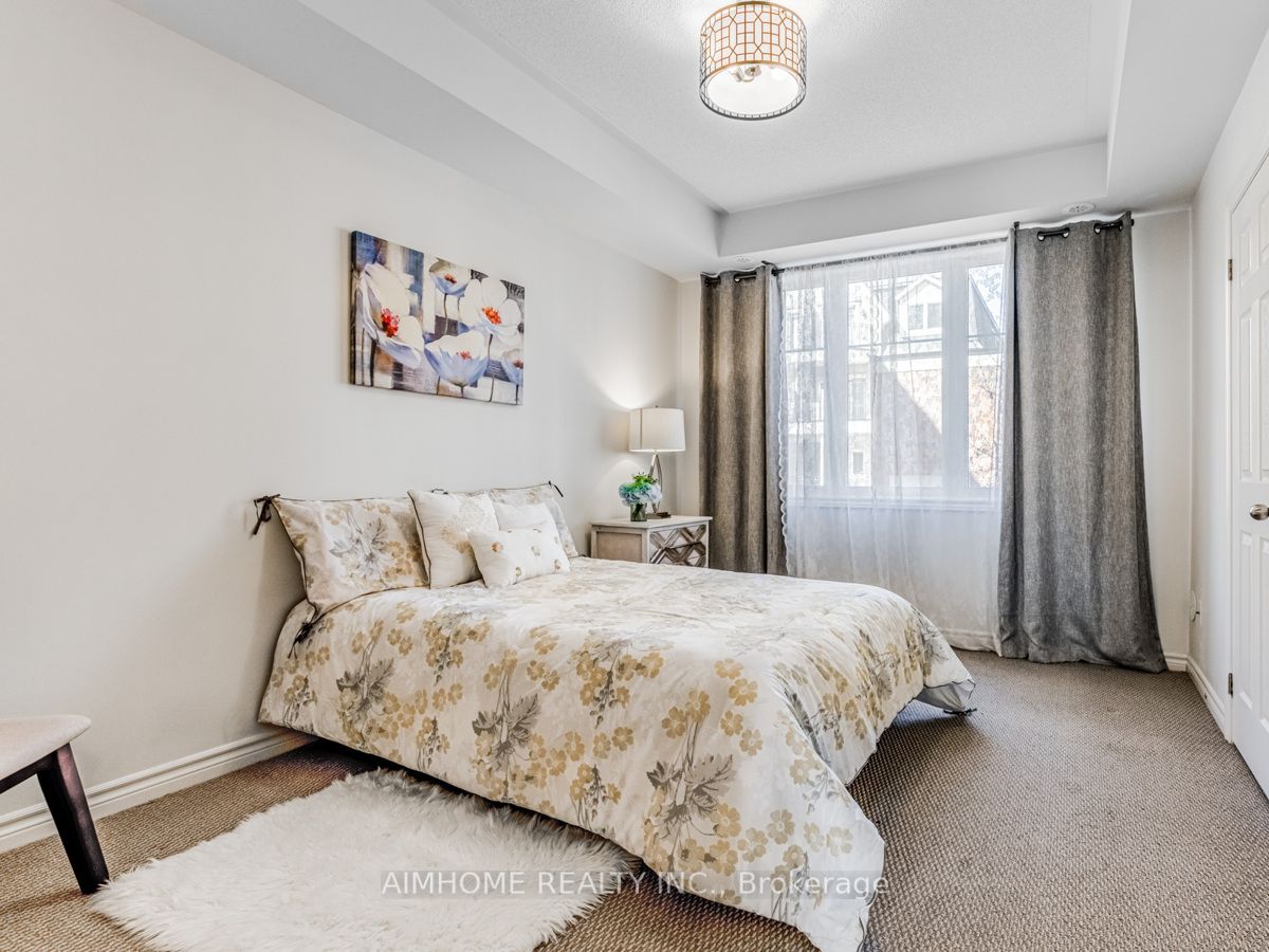 2420 Baronwood Dr 24 Property Photo 17