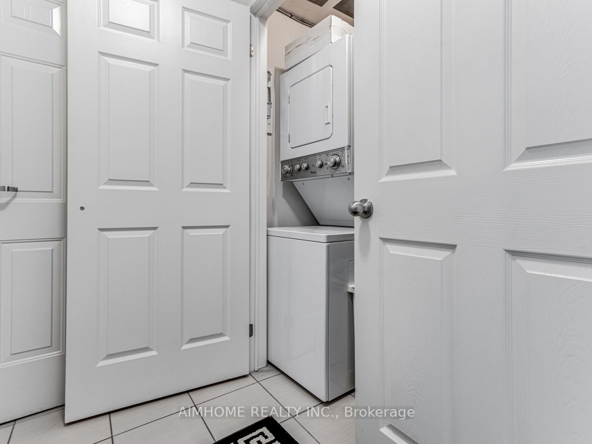 2420 Baronwood Dr 24 Property Photo 24