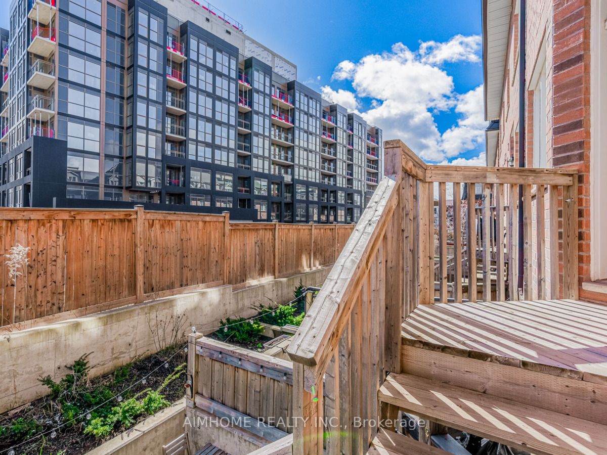 2420 Baronwood Dr 24 Property Photo 25
