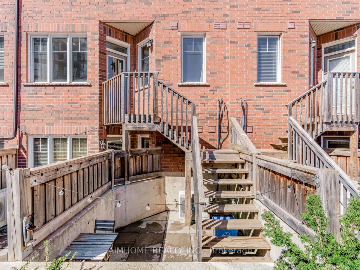 2420 Baronwood Dr 24 Property Photo 27