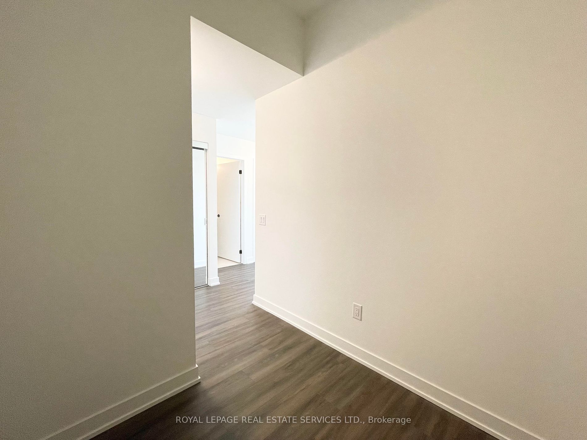 220 Missinnihe Way 6 Property Photo 4