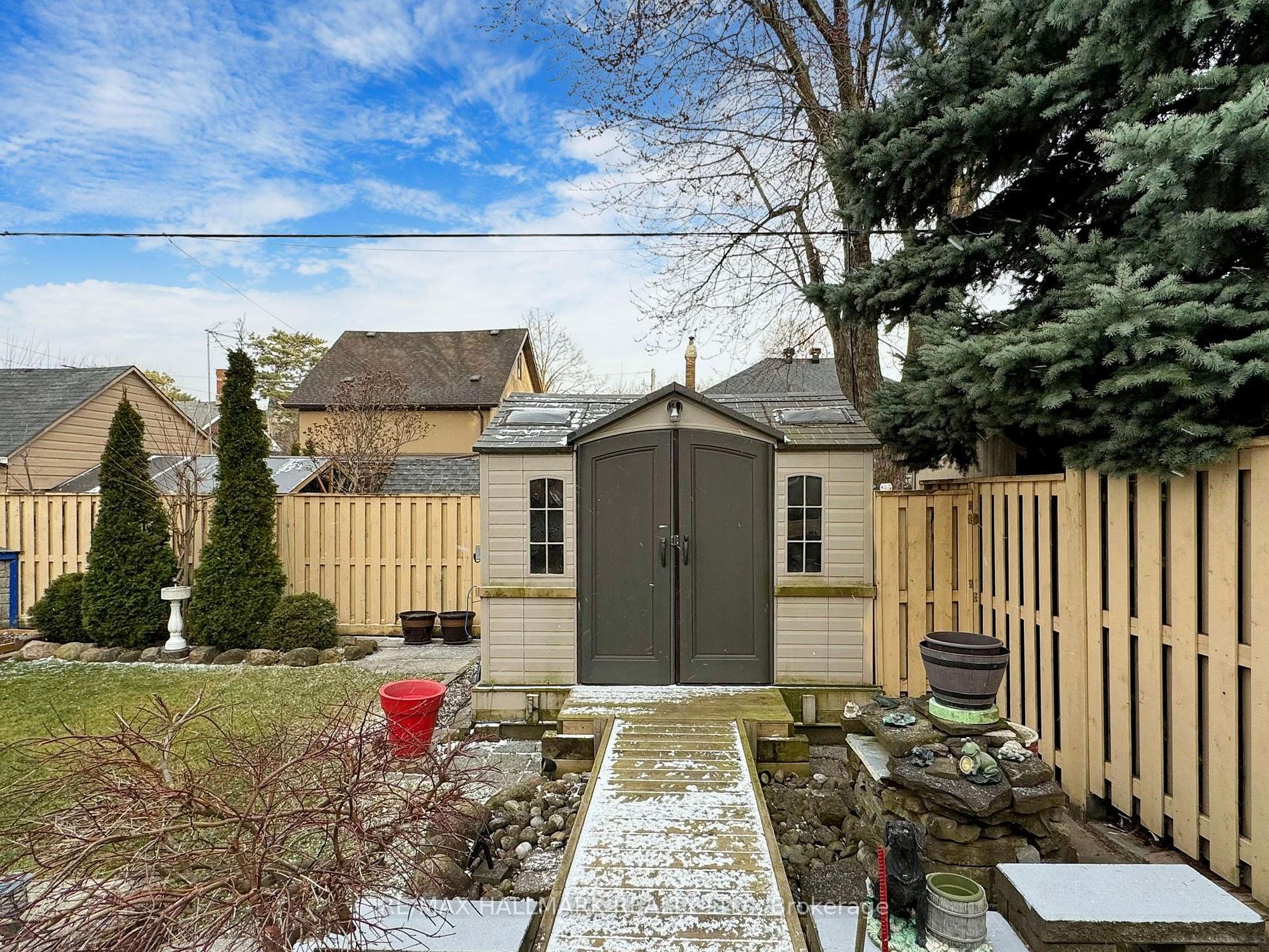 Property Photo 30