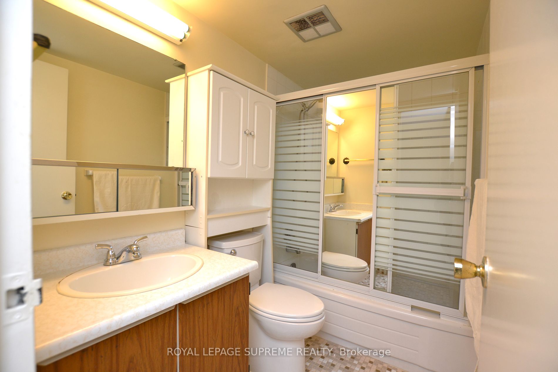 85 Emmett Ave 7 Property Photo 16