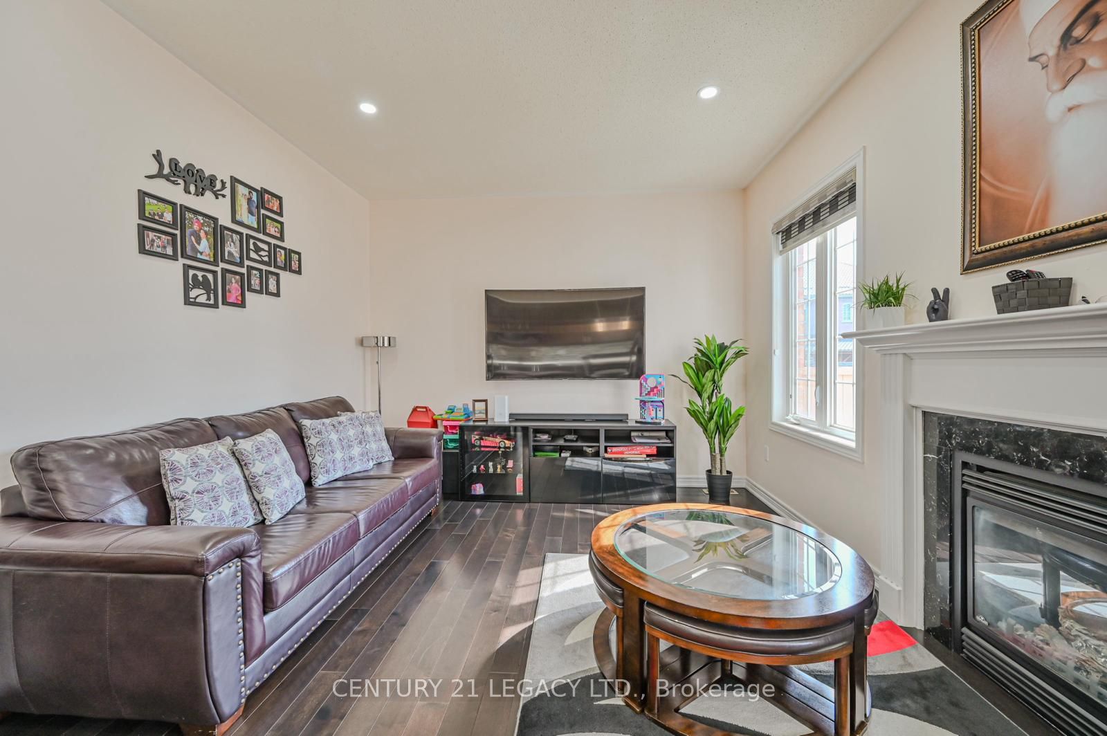 56 Gamson Cres Property Photo 8