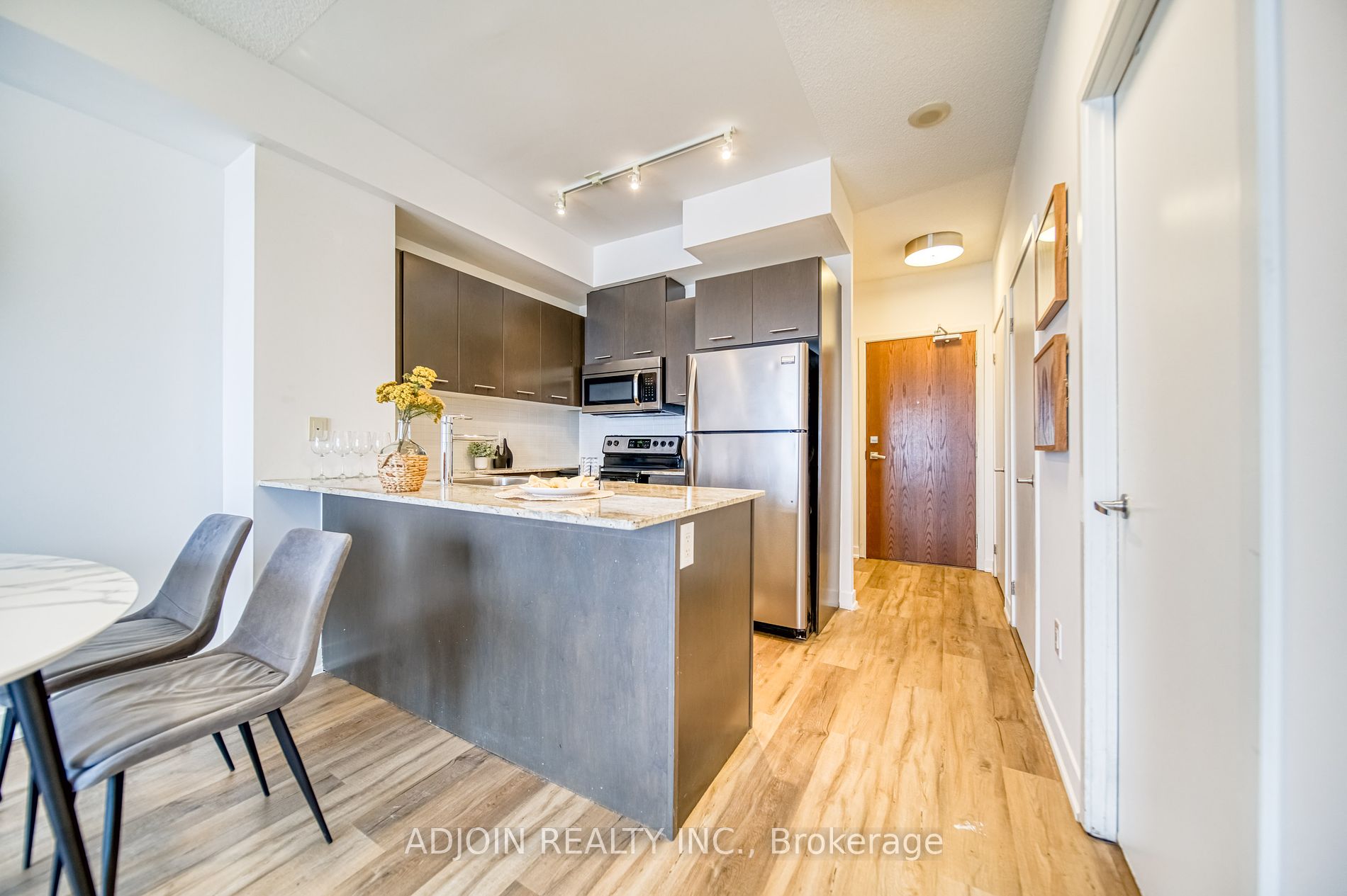 360 Square One Dr 10 Property Photo 7
