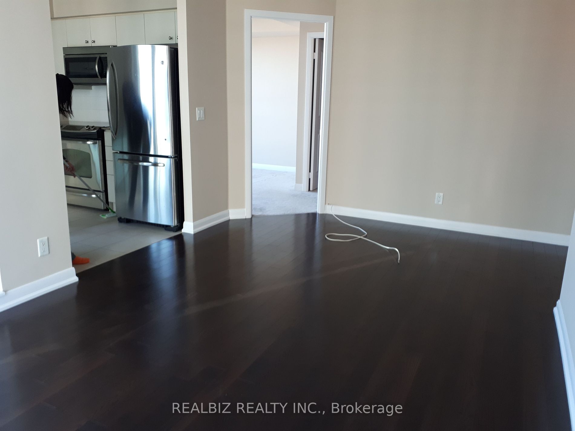 215 Sherway Gardens Rd 7 Property Photo 5