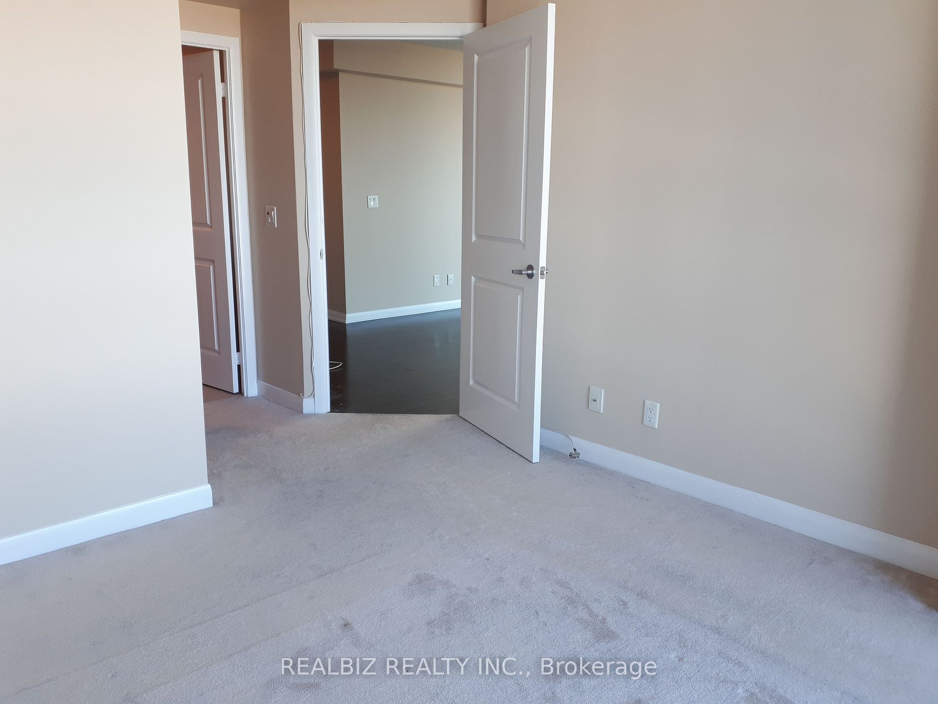 215 Sherway Gardens Rd 7 Property Photo 8