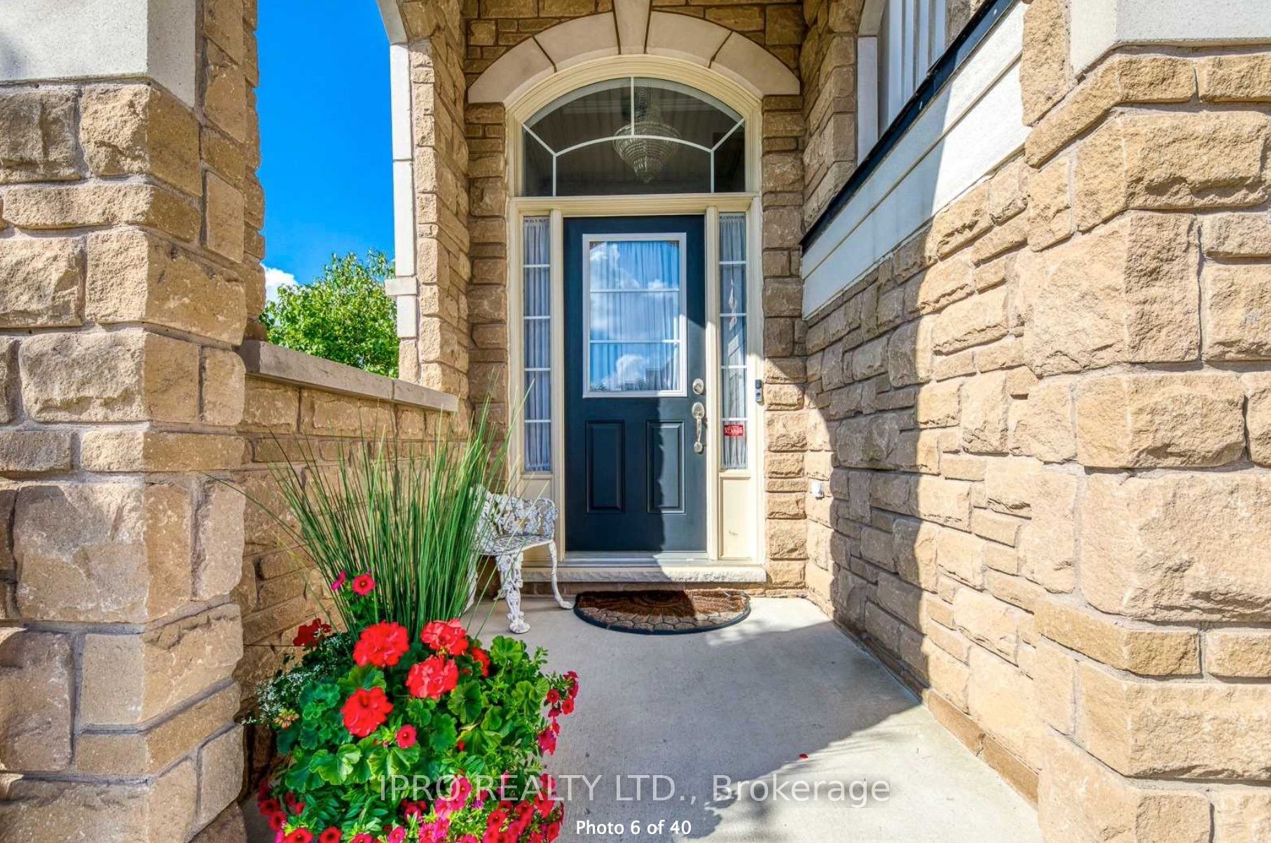 5414 Oscar Peterson Blvd W Property Photo 2