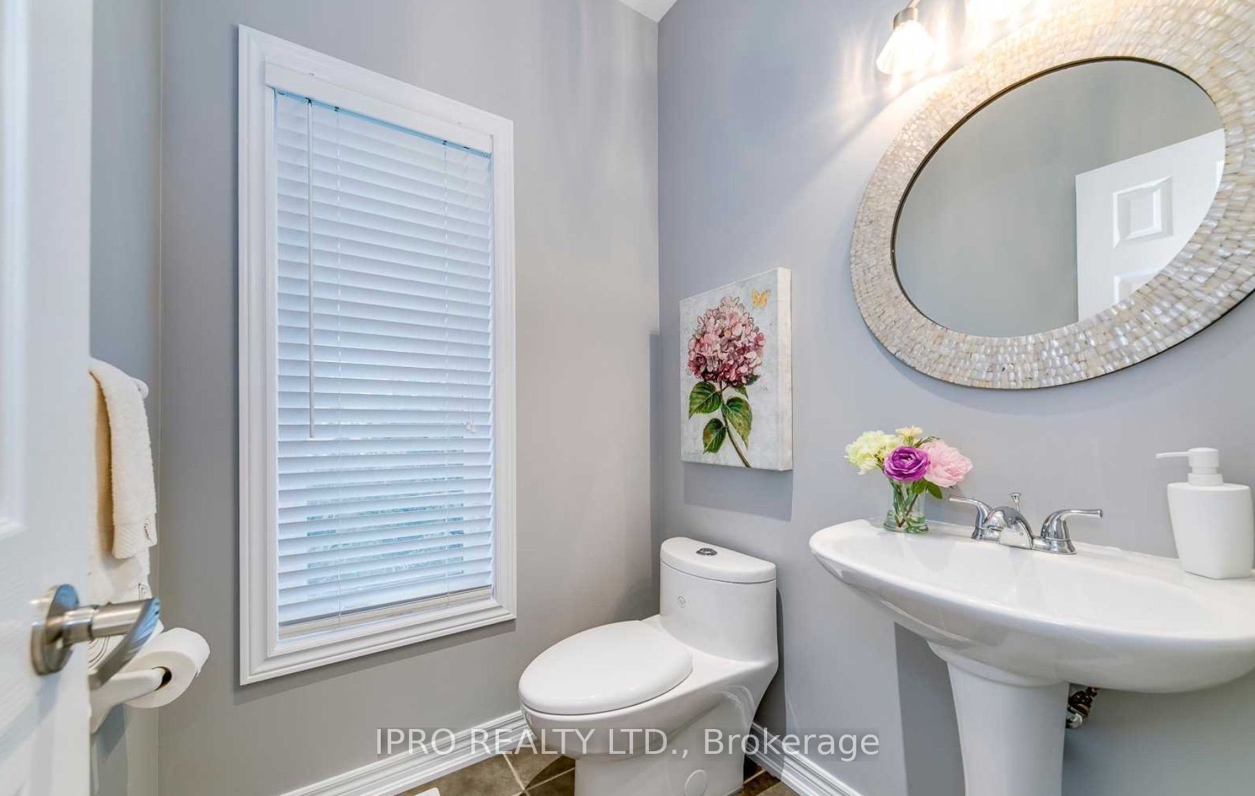 5414 Oscar Peterson Blvd W Property Photo 12