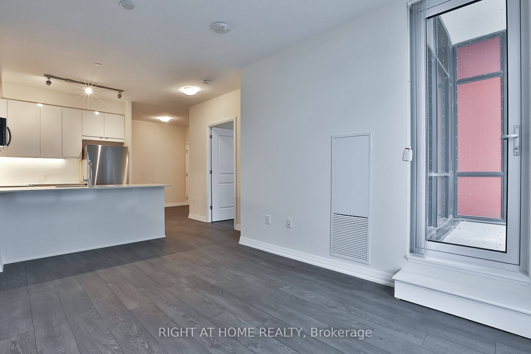 50 Thomas Riley Rd 09 Property Photo 9