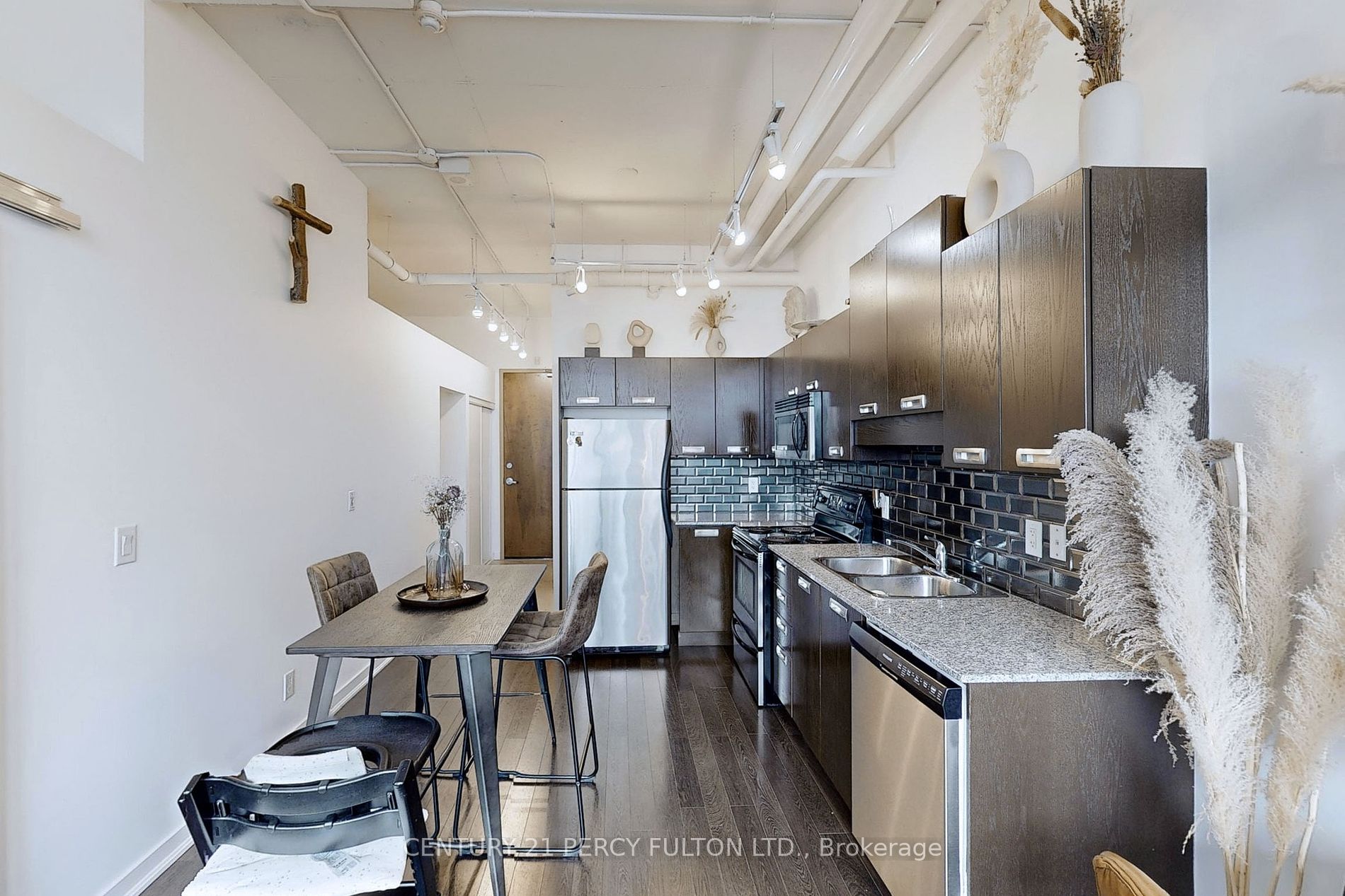 2 Fieldway Rd 15 Property Photo 15