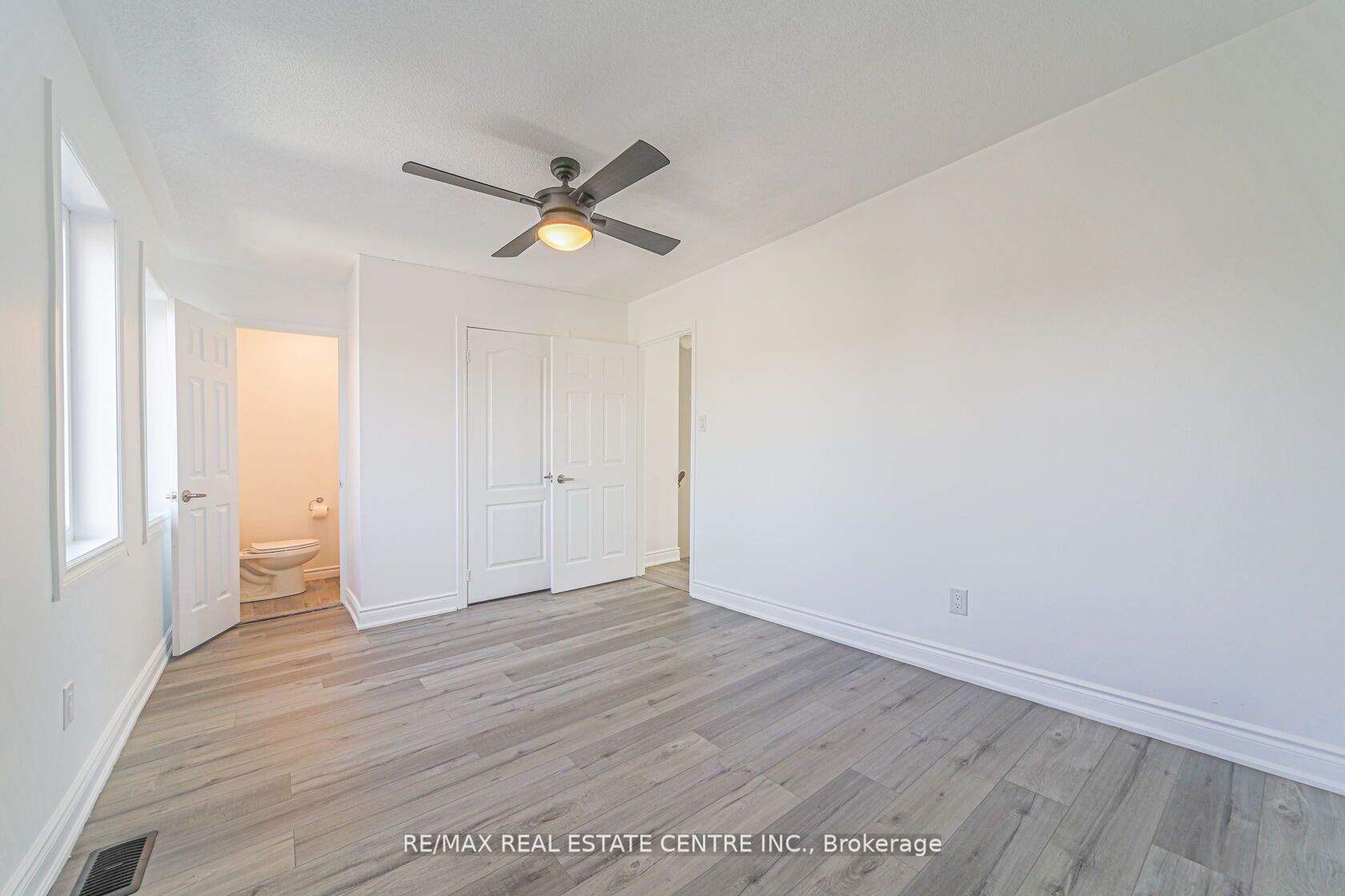 51 Ravenscliffe Crt Property Photo 30