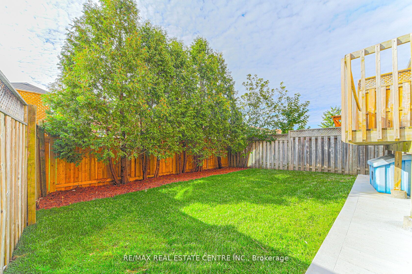 51 Ravenscliffe Crt Property Photo 38