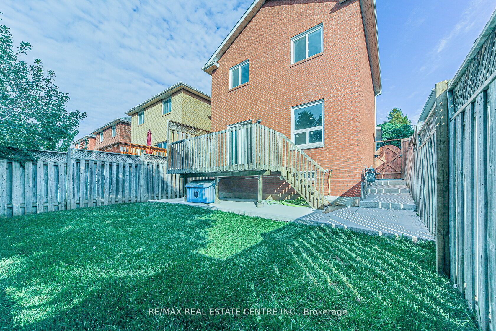 51 Ravenscliffe Crt Property Photo 39