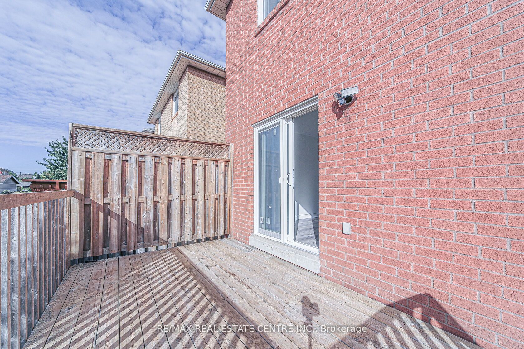 51 Ravenscliffe Crt Property Photo 40
