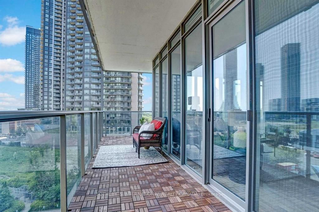 88 Park Lawn Rd 7 Property Photo 24