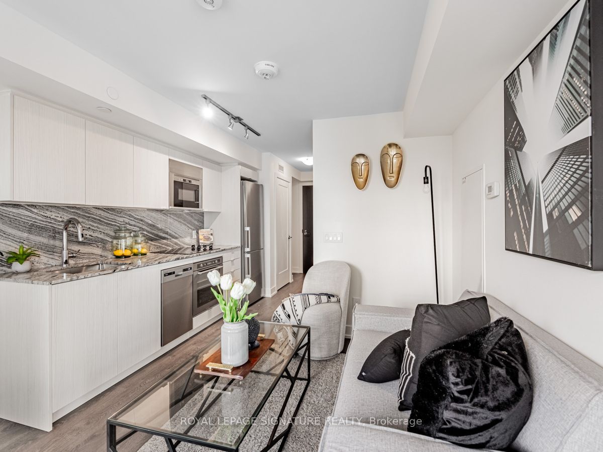 5 Mabelle Ave 5 Property Photo 7