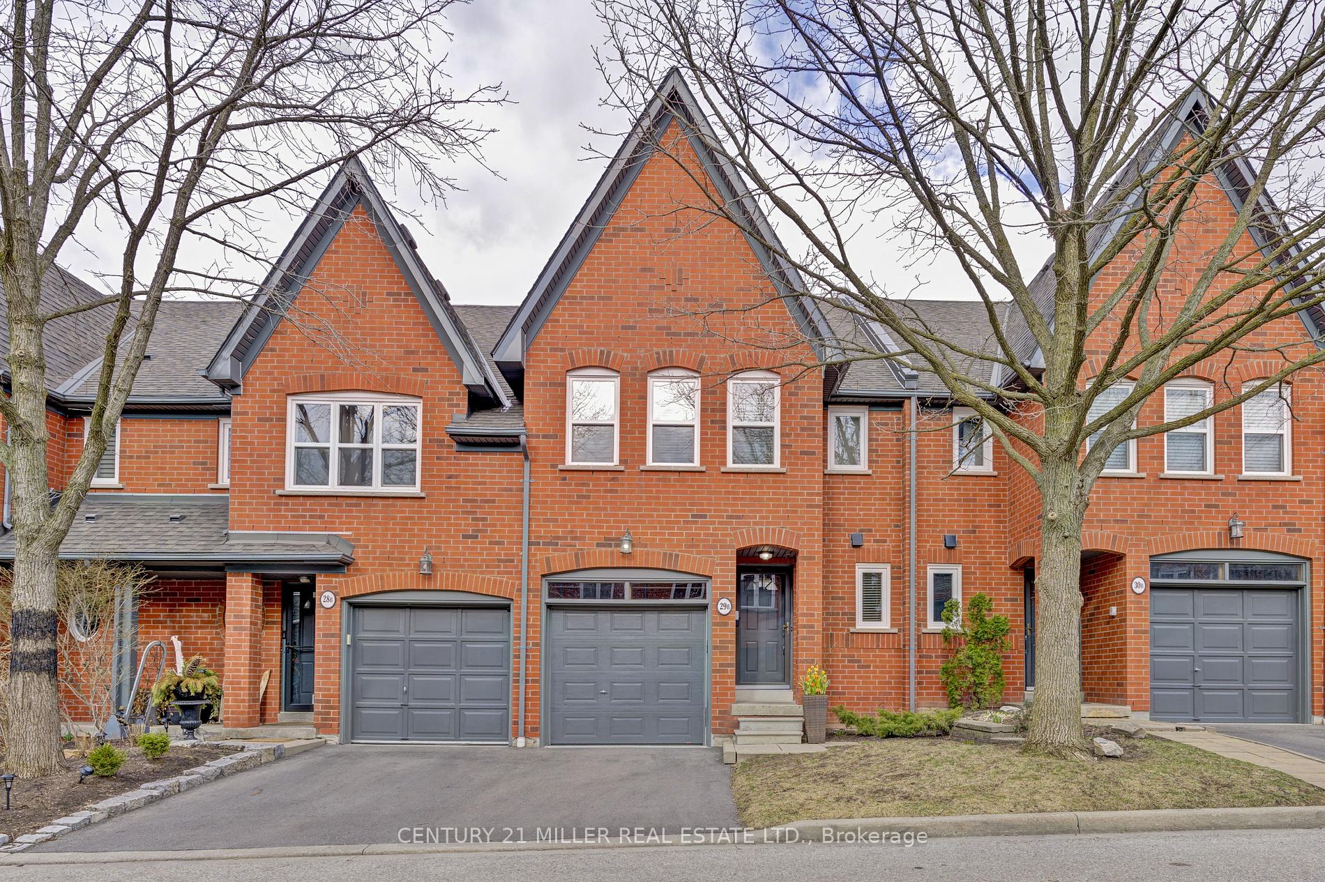 1084 Queen St W 29b Property Photo 2