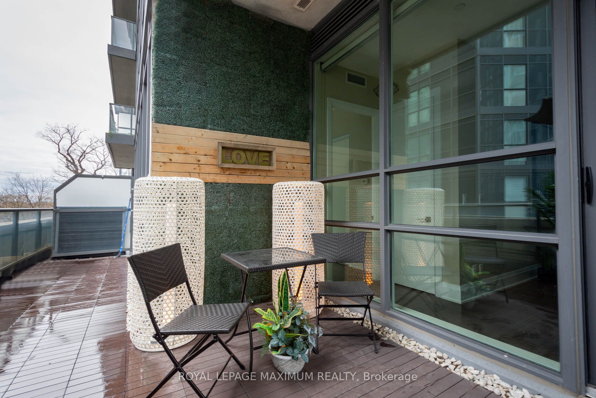 36 Park Lawn Rd 06 Property Photo 31