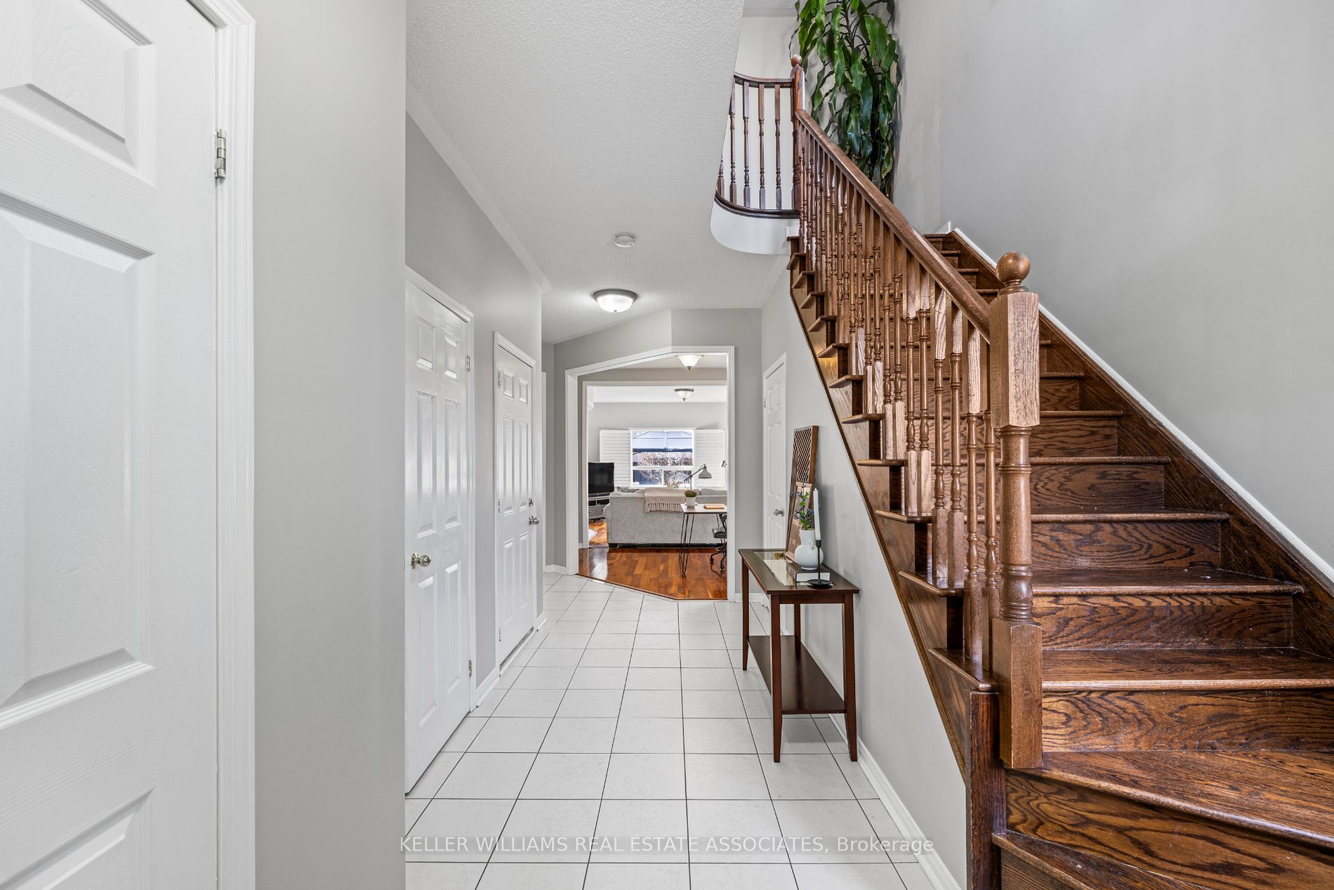 20 Kettlewell Cres Property Photo 2