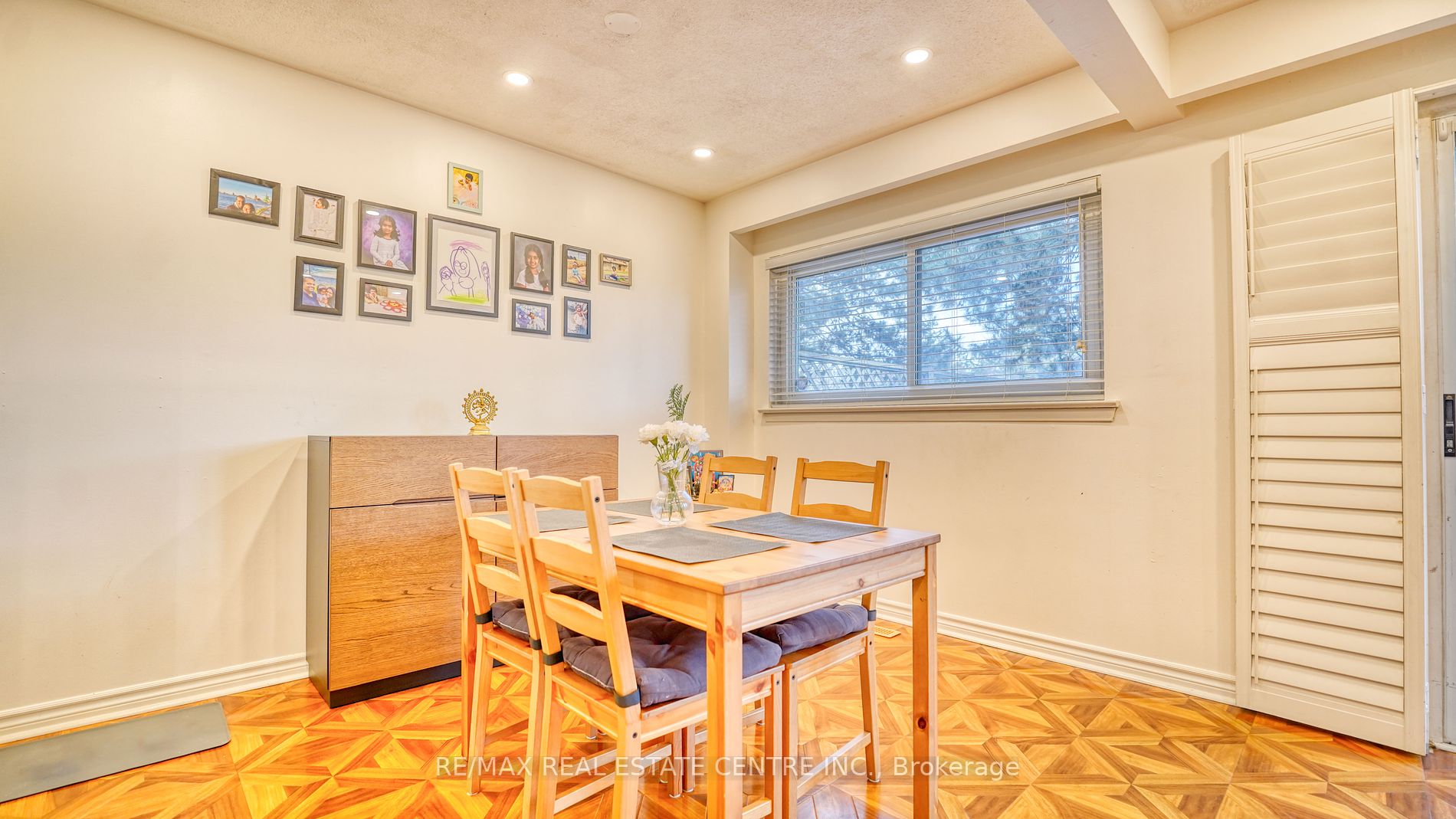 46 Dearbourne Blvd 21 Property Photo 13