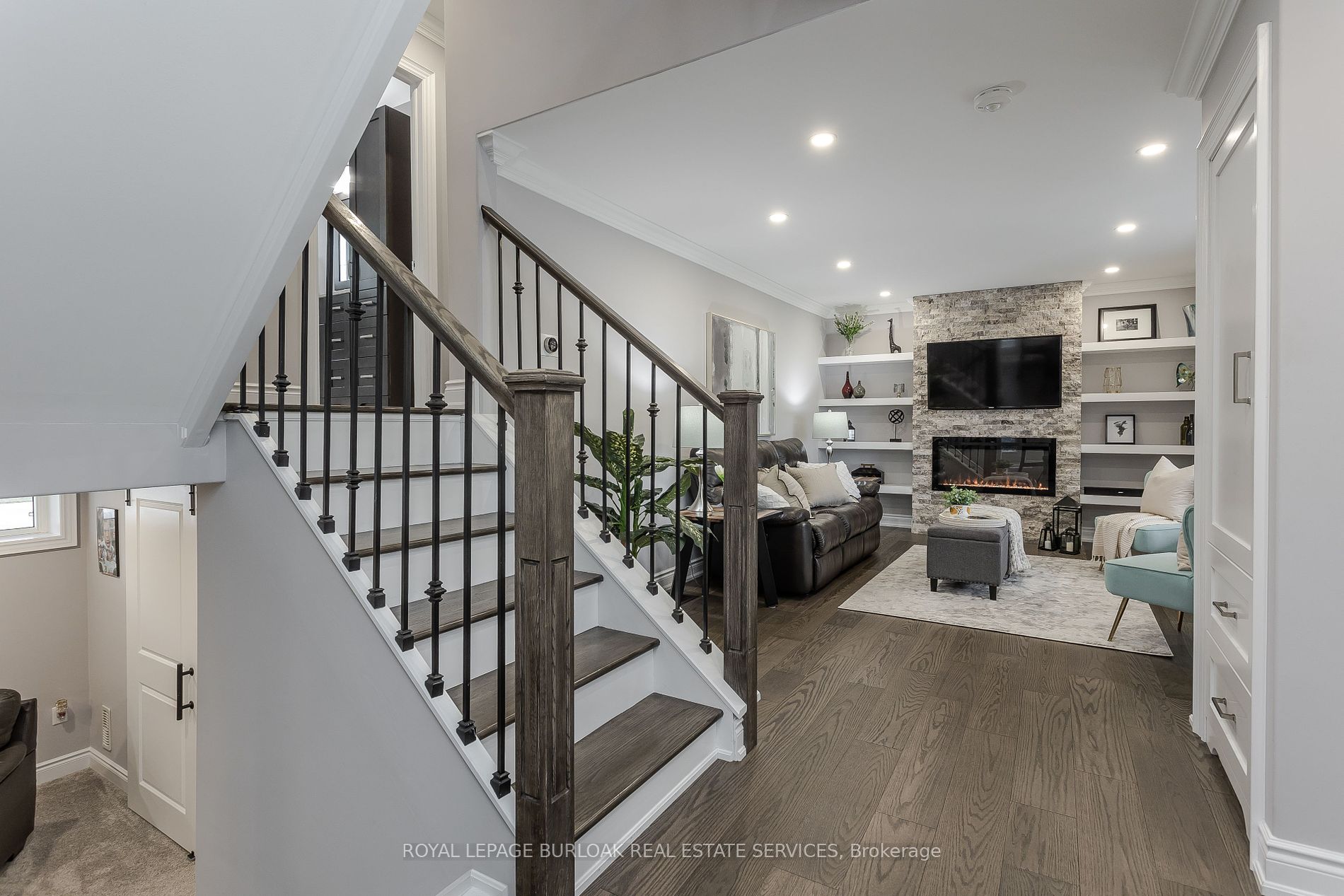 404 Erindale Dr Property Photo 10