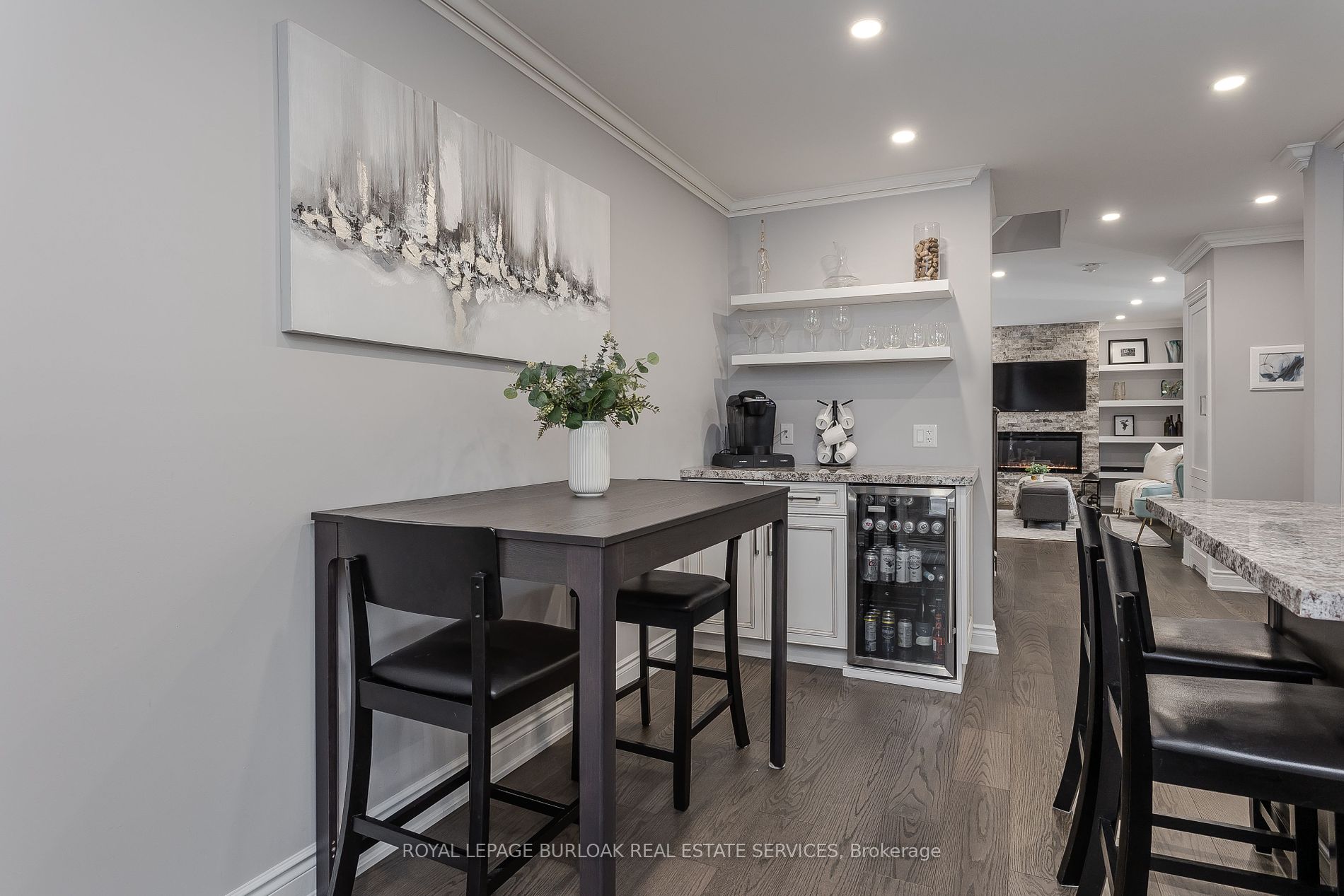 404 Erindale Dr Property Photo 18