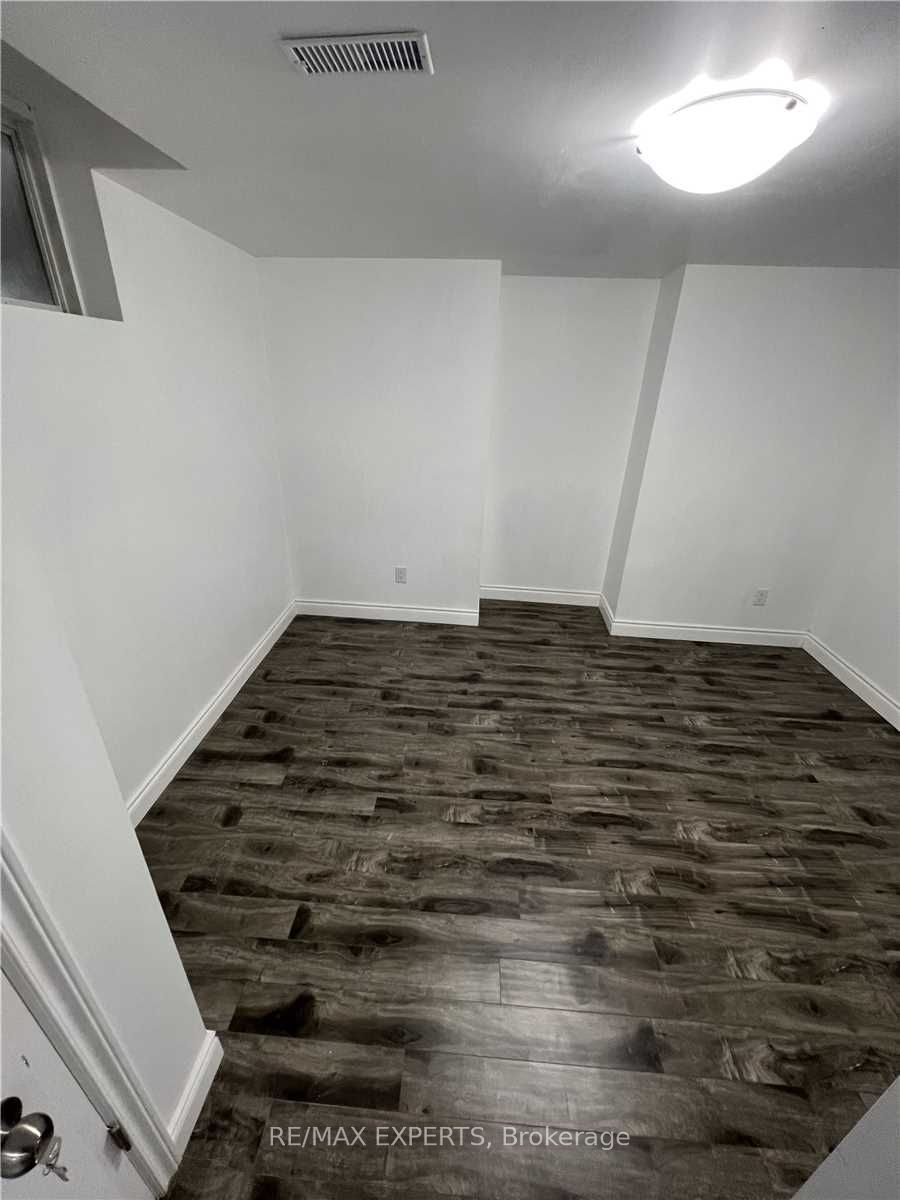 43 Jingle Cres Property Photo 8