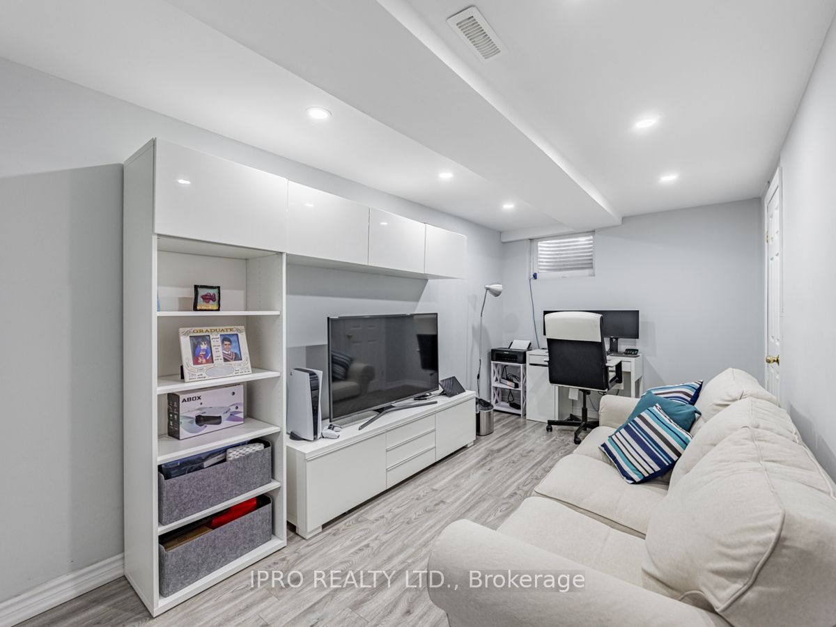 400 Mississauga Valley Blvd 34 Property Photo 26