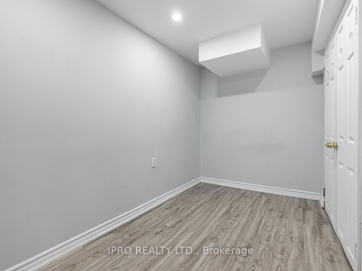 400 Mississauga Valley Blvd 34 Property Photo 28