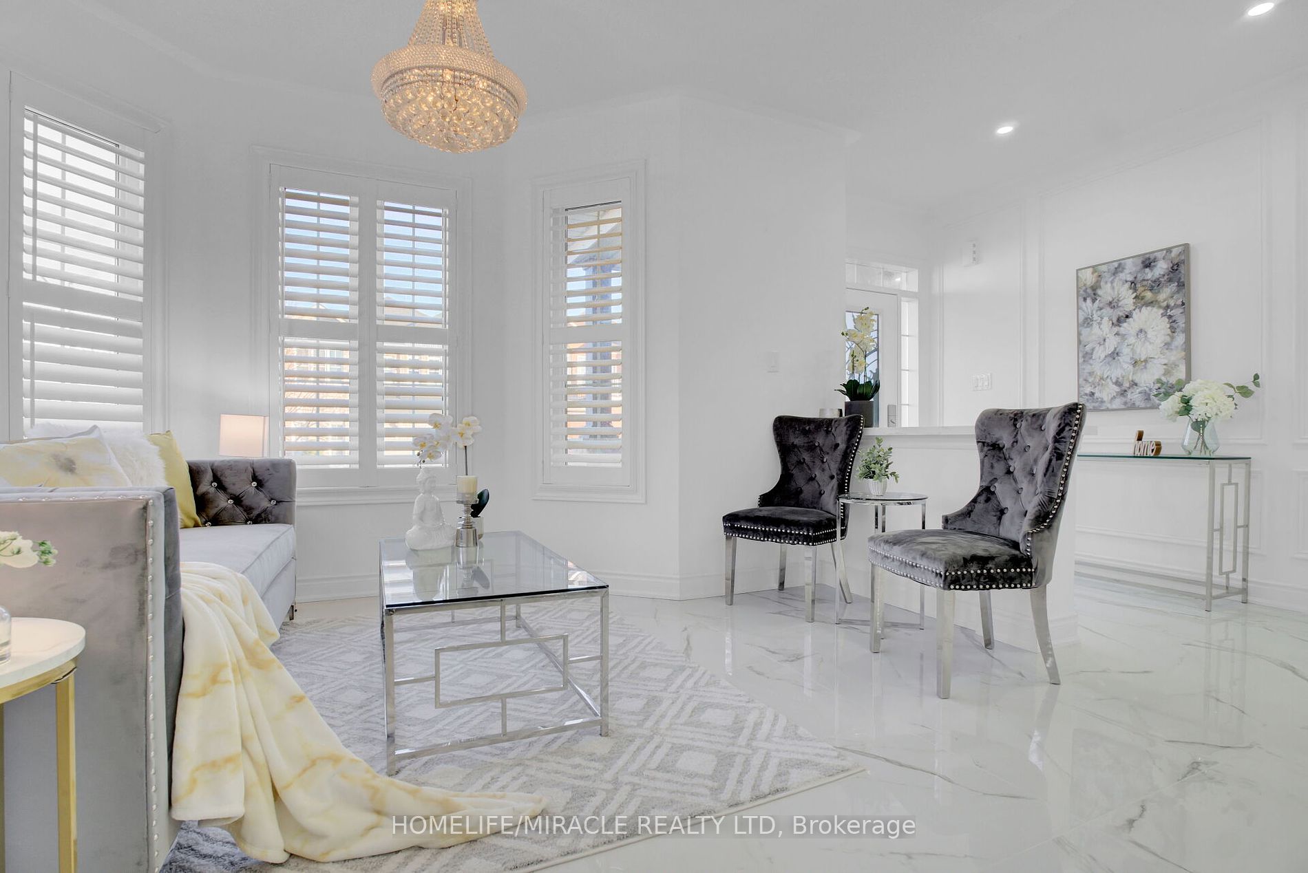 2 Tobermory Cres Property Photo 12
