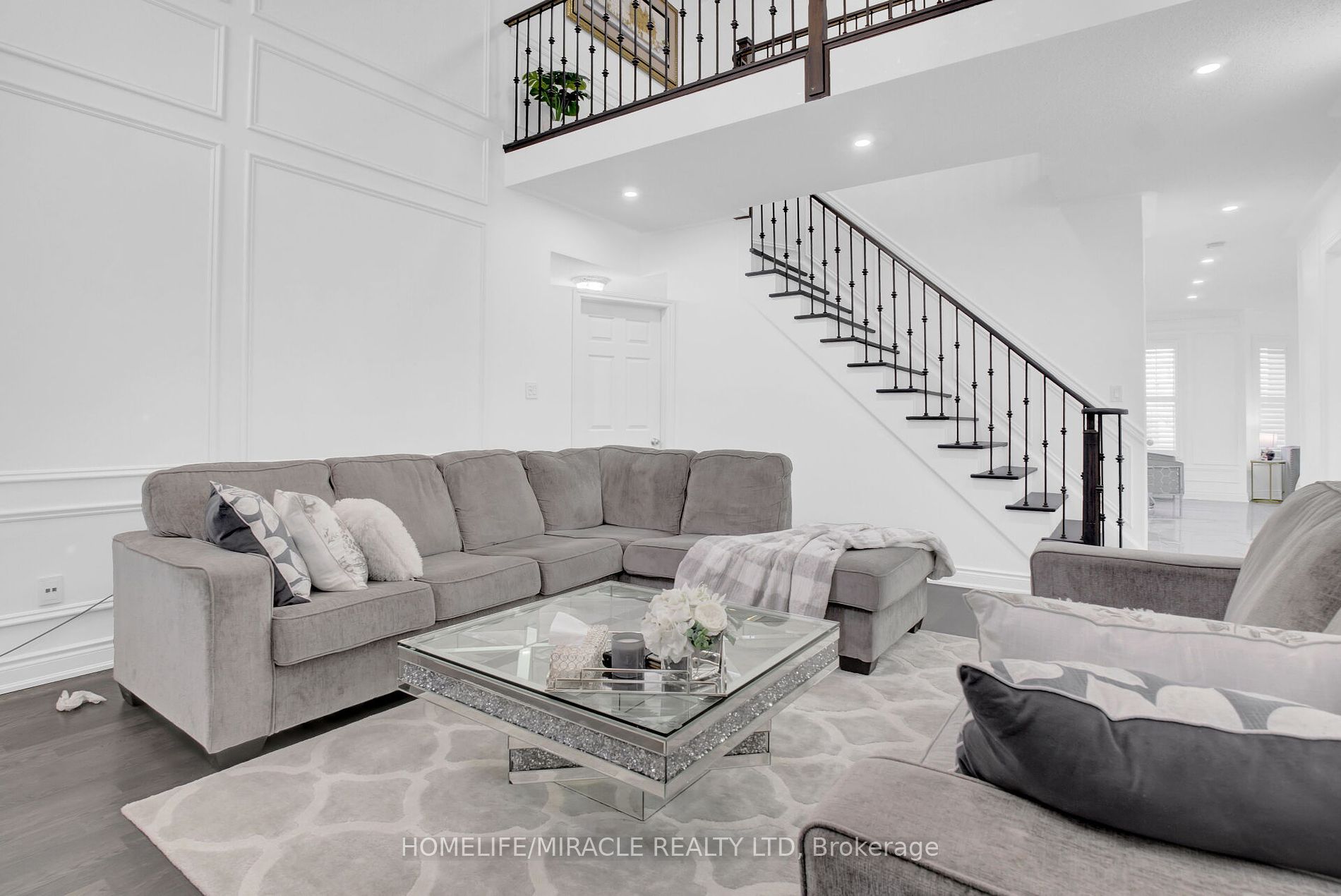 2 Tobermory Cres Property Photo 23
