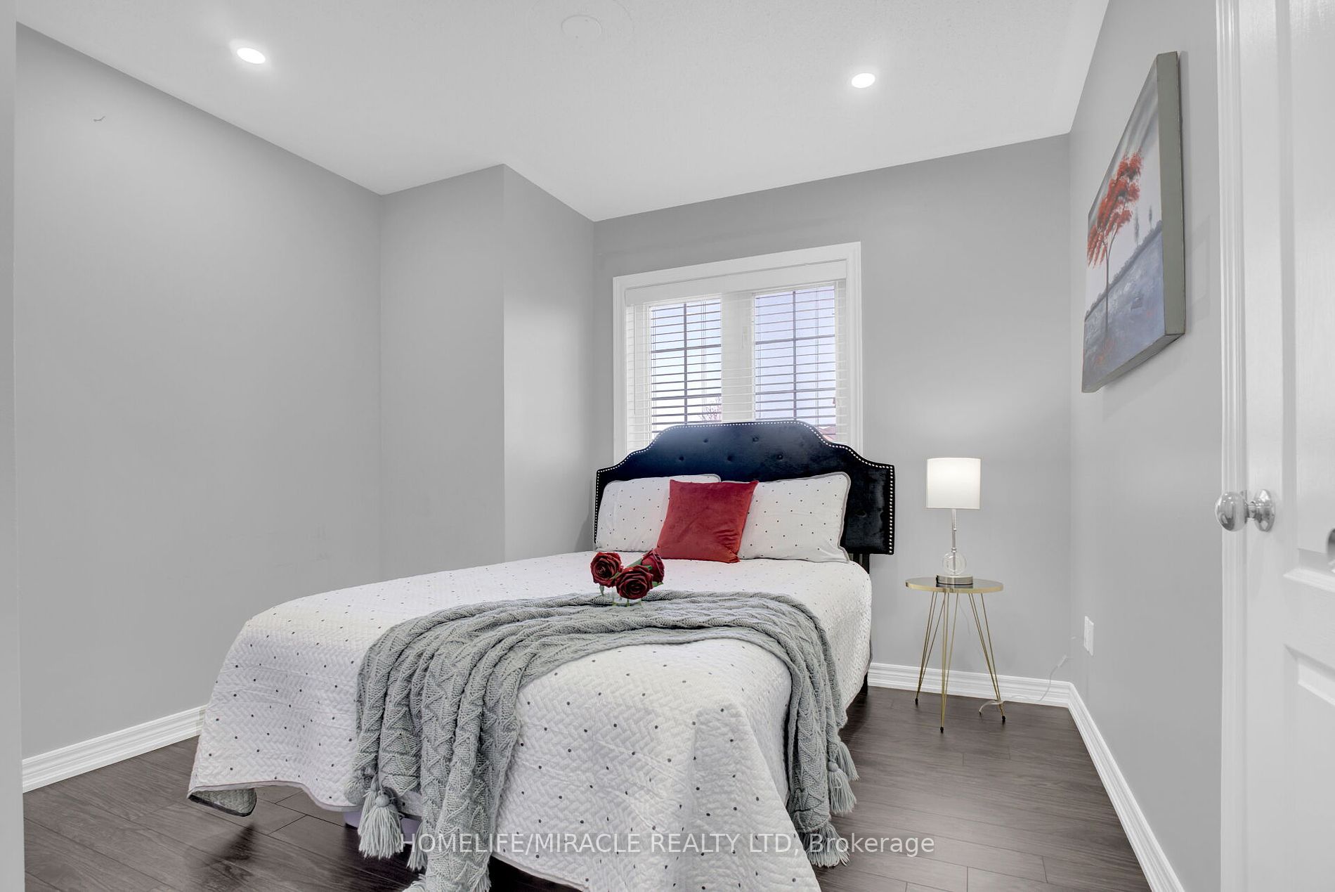 2 Tobermory Cres Property Photo 33