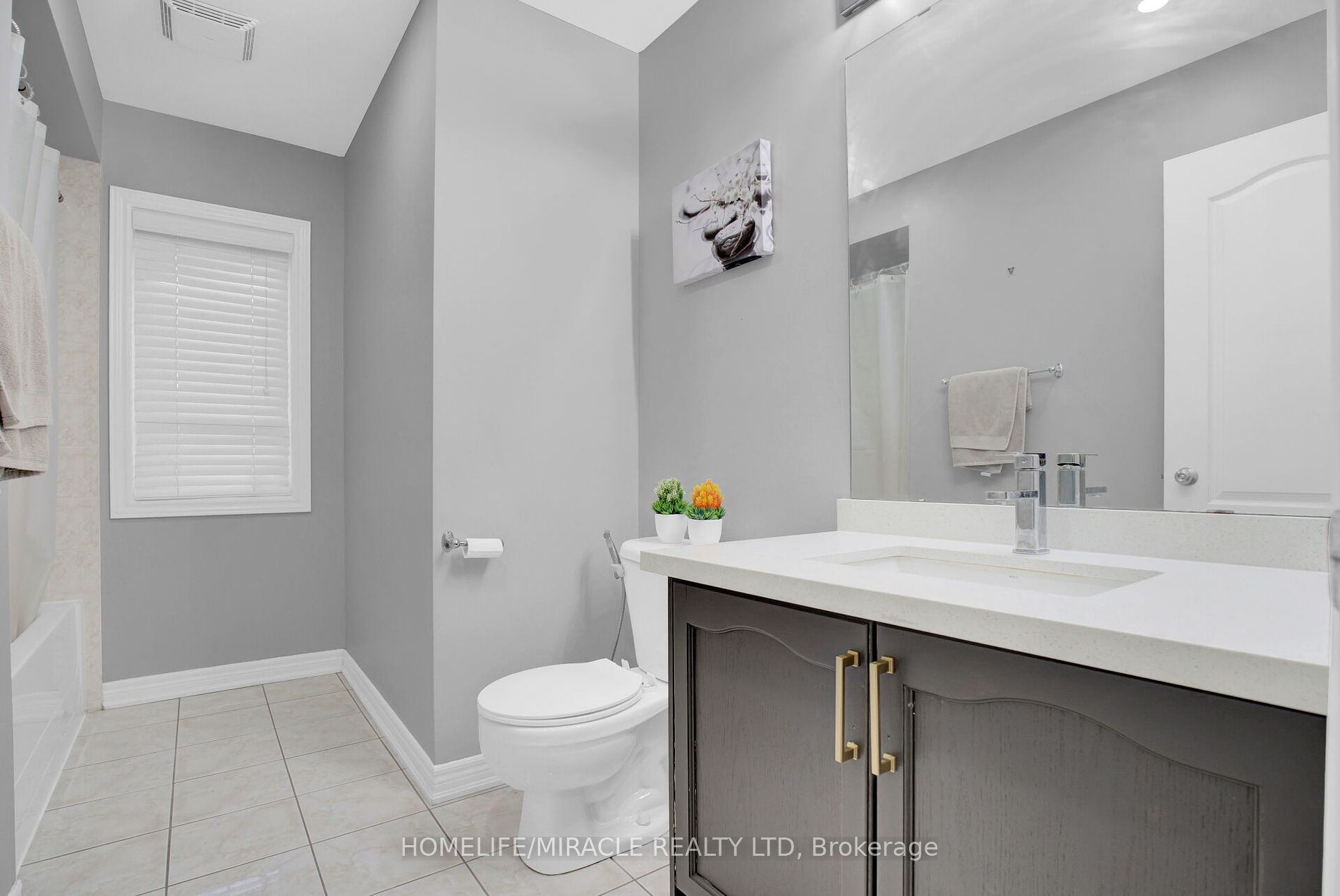 2 Tobermory Cres Property Photo 34