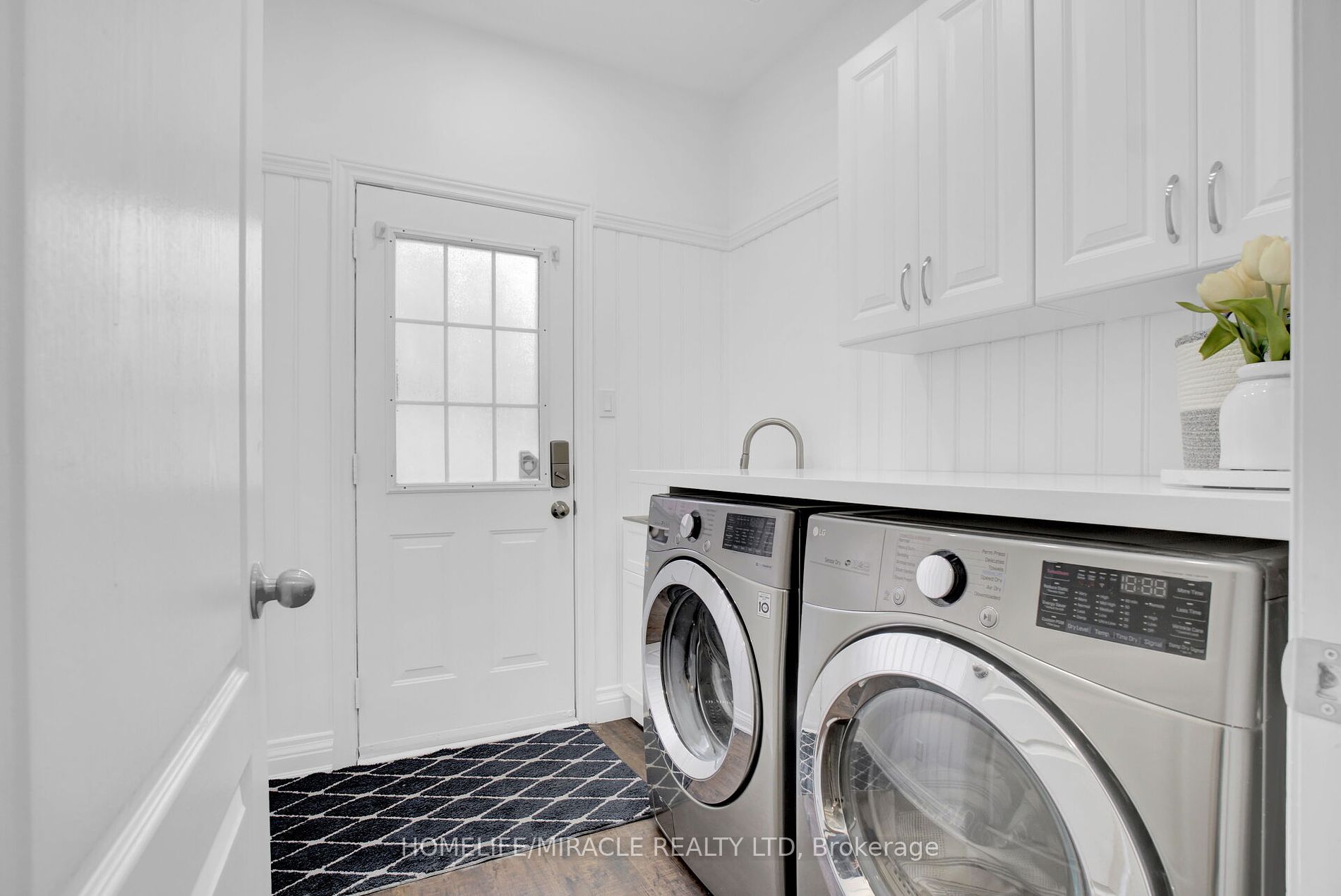 2 Tobermory Cres Property Photo 37
