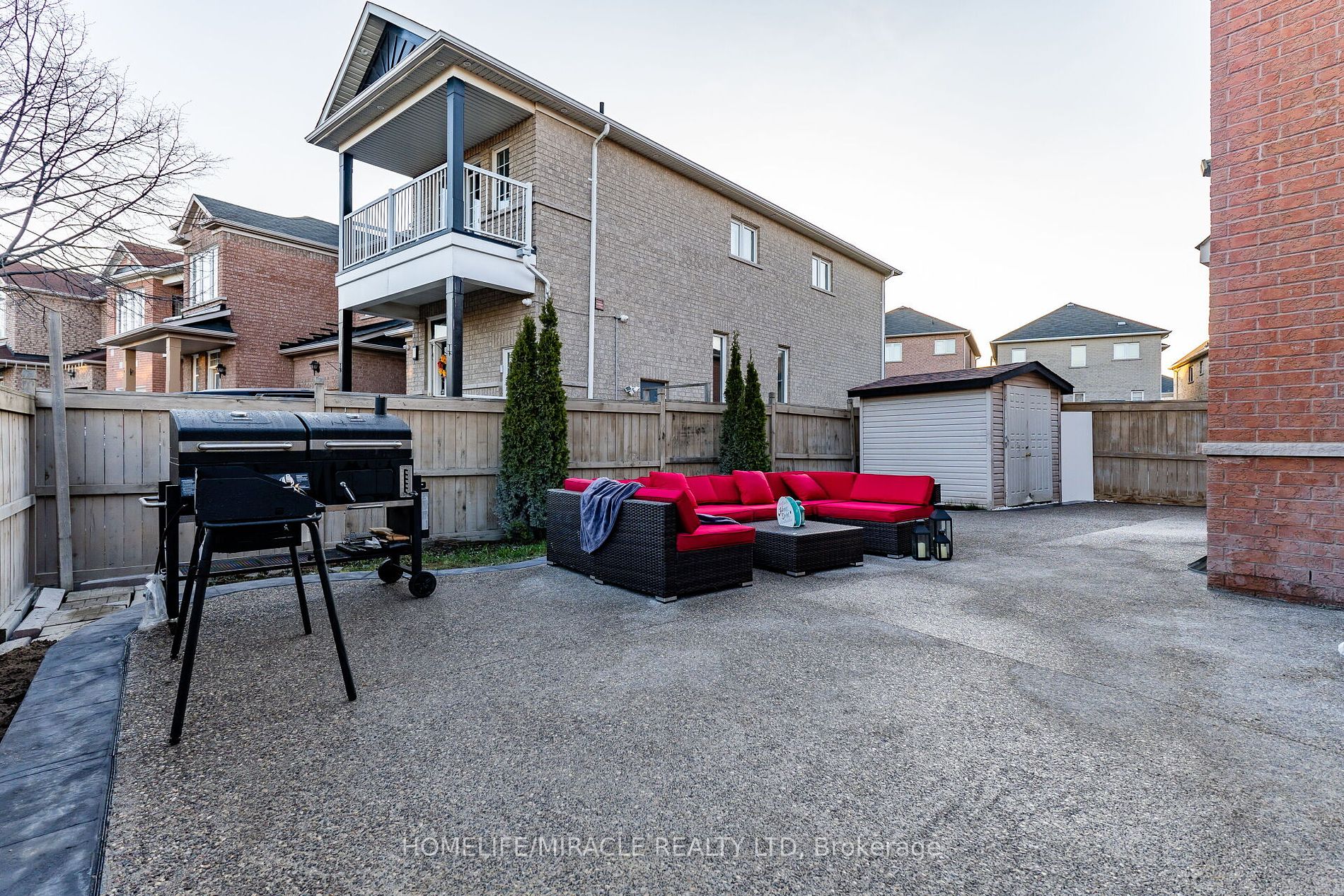 2 Tobermory Cres Property Photo 38