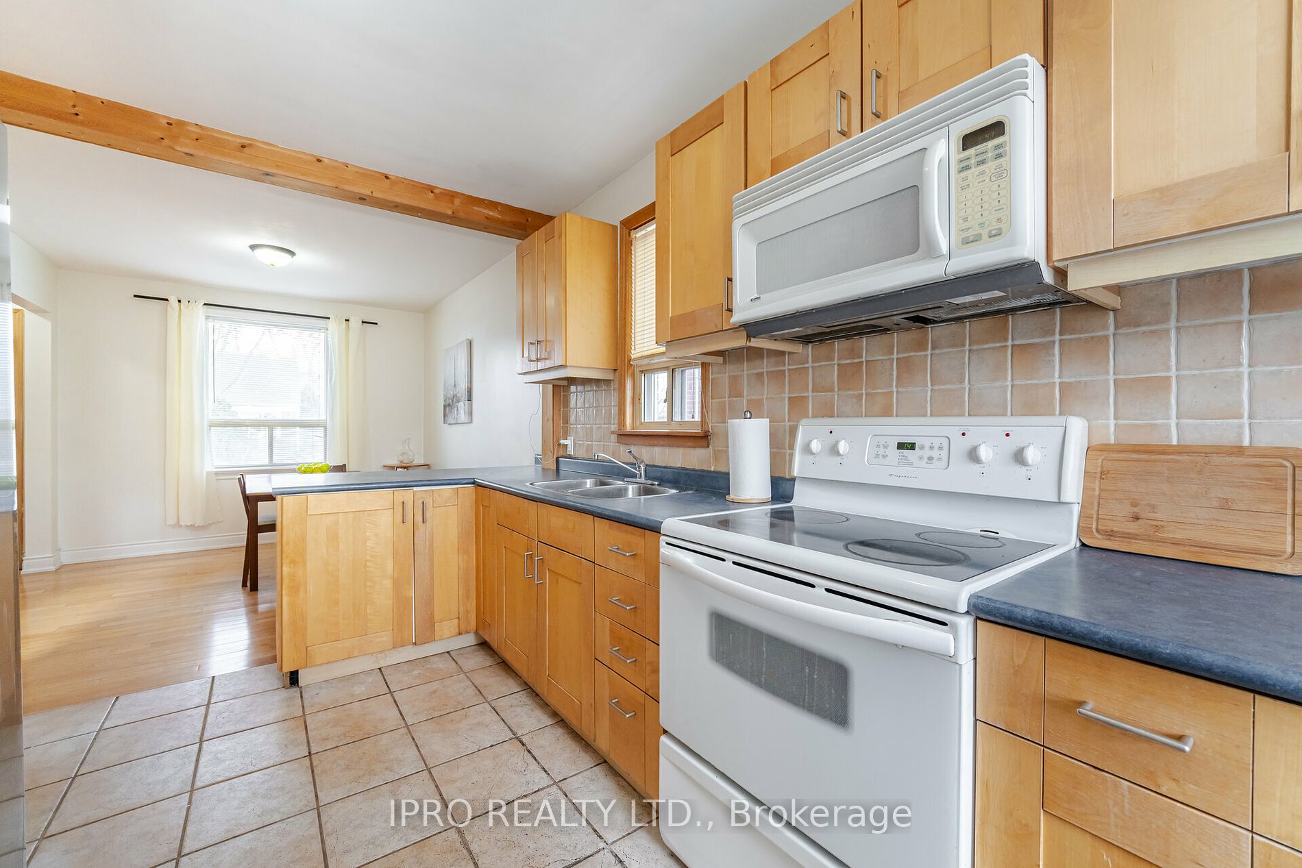 409 Valermo Dr Property Photo 11