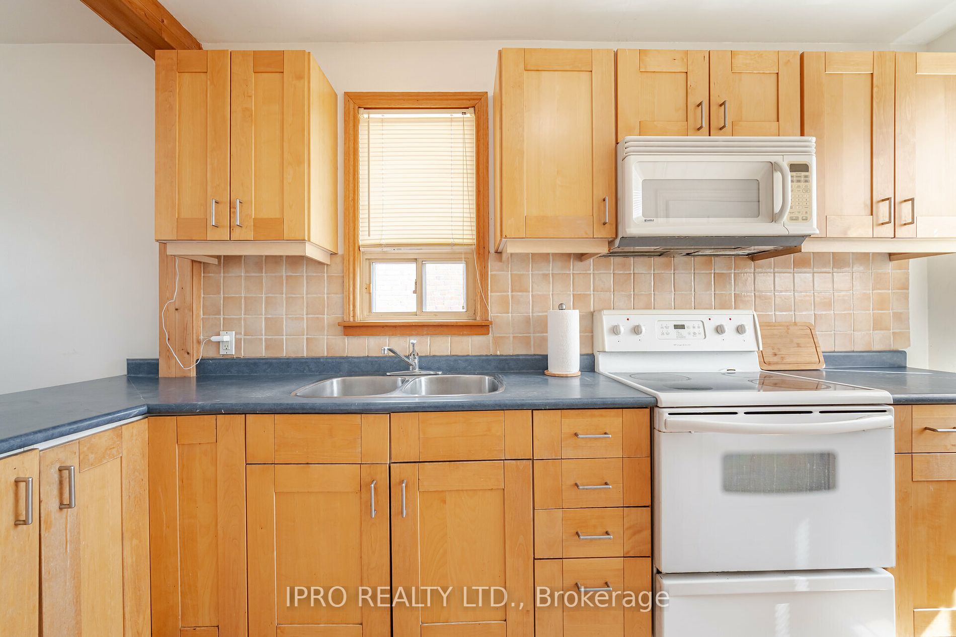 409 Valermo Dr Property Photo 12