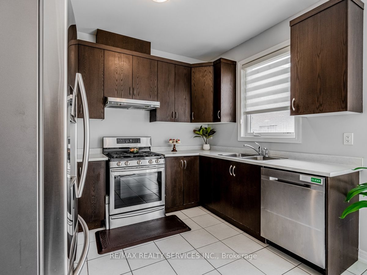 72 Ebury Dr Property Photo 15