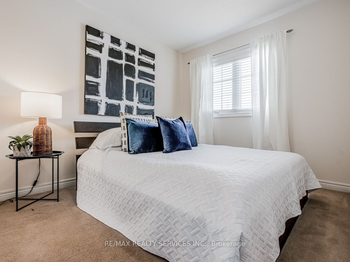 72 Ebury Dr Property Photo 21