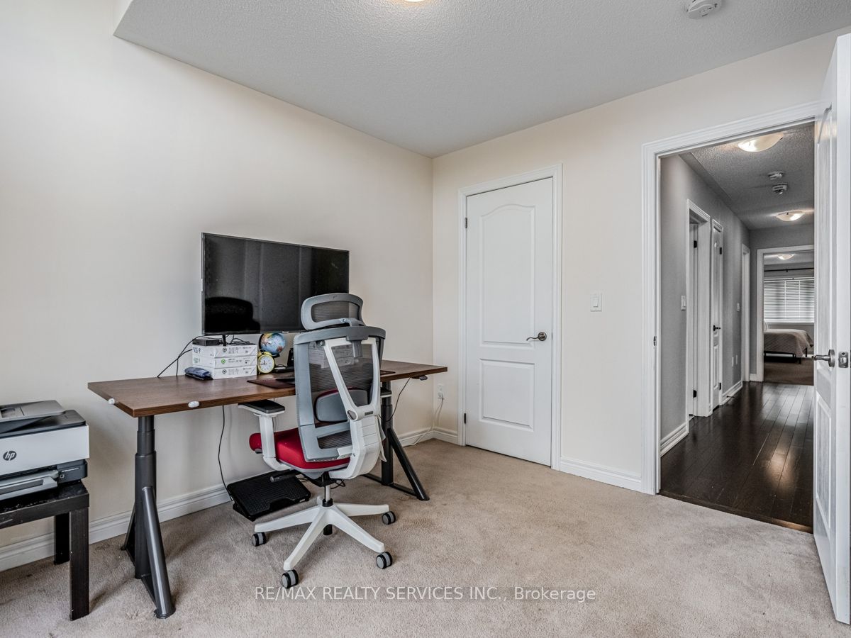 72 Ebury Dr Property Photo 24