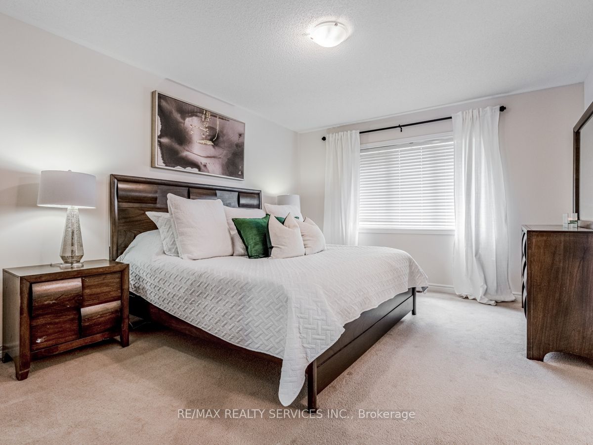 72 Ebury Dr Property Photo 28